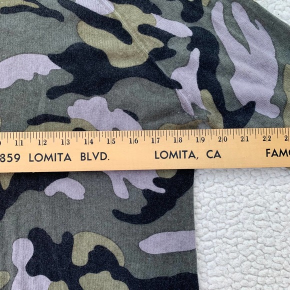 Philosophy Cashmere Camo Crew Neck Long Sleeve - Picture 7 of 7